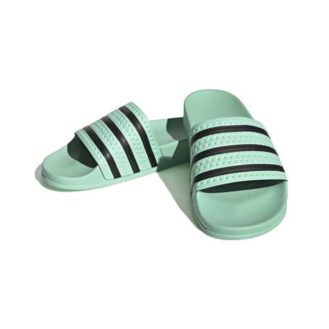 badslippers adidas mintgroen